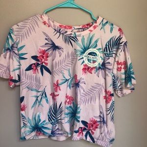 Shirt sleeve floral crop top